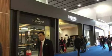 老板，我們也該換換了！廣州辦公家具展開(kāi)幕@BOSS